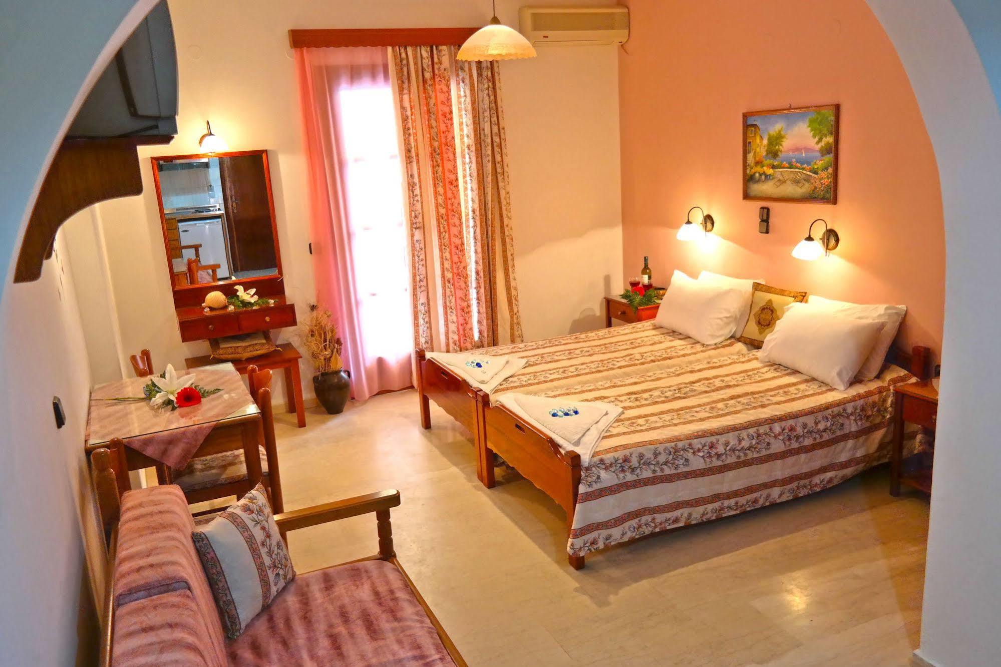 Golden Beach Studios Down Town Naxos City Buitenkant foto