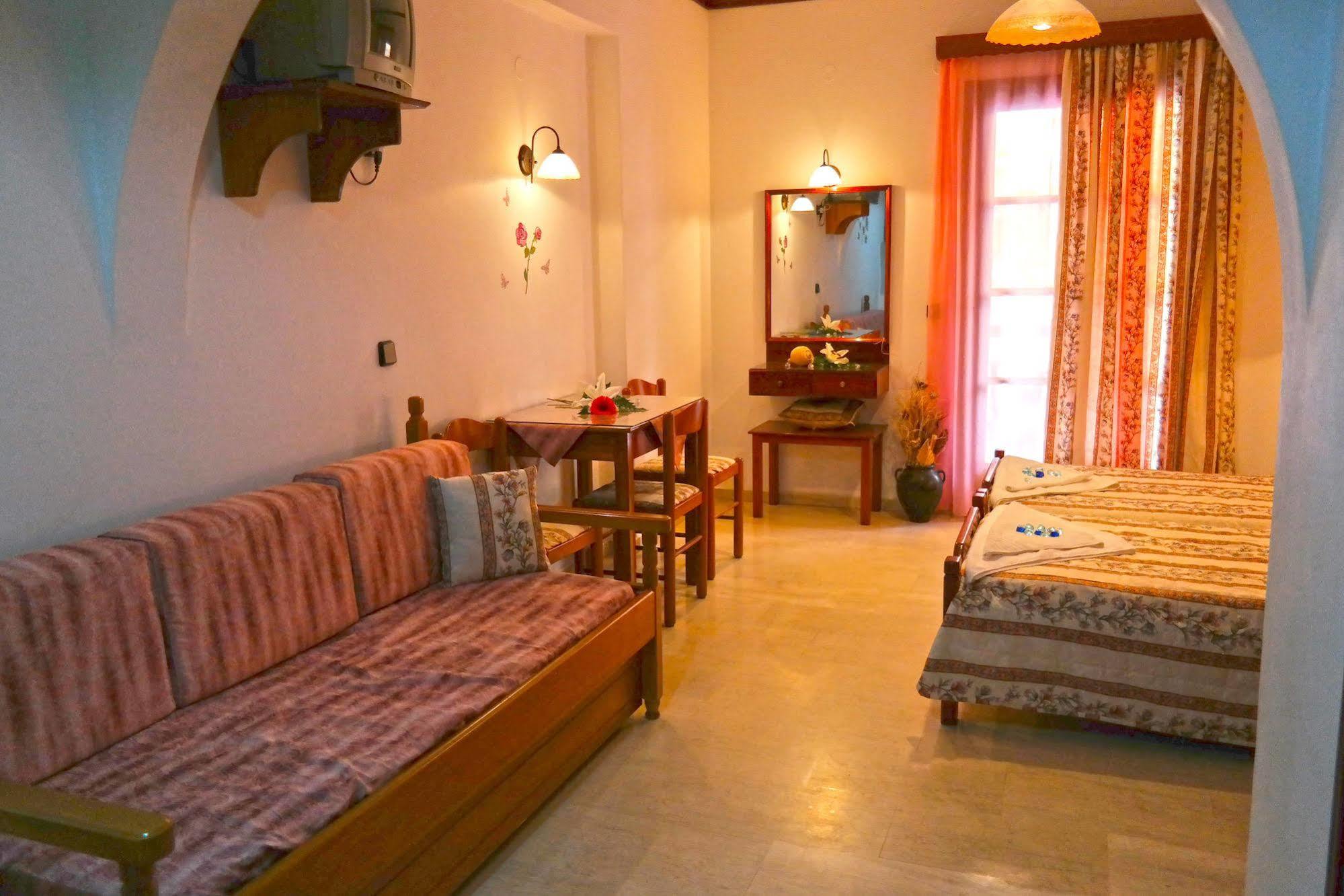 Golden Beach Studios Down Town Naxos City Buitenkant foto